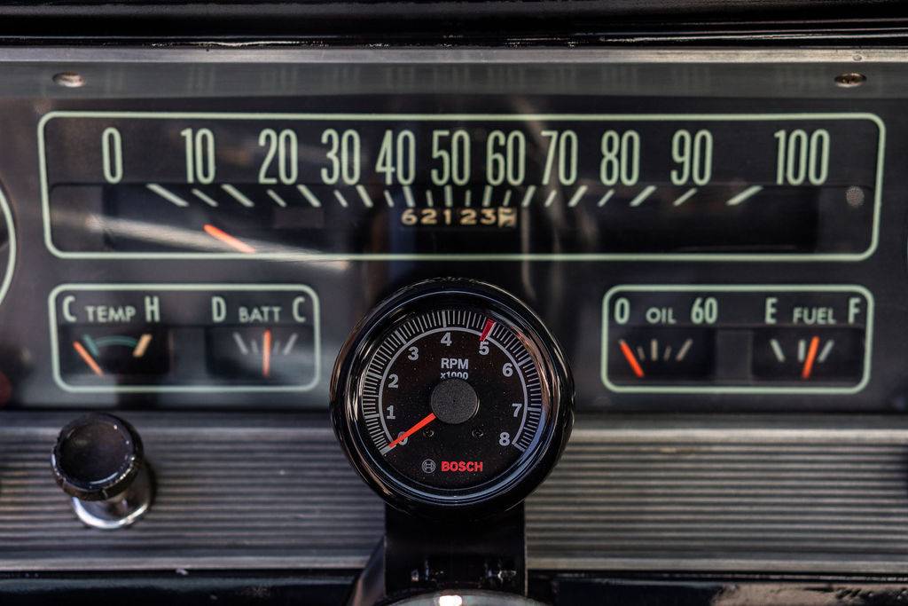 Chevroletc10-1966-9
