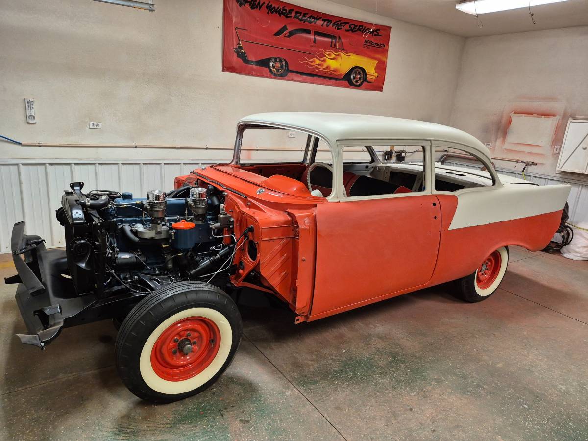 Chevy-150-sedan-1957-red