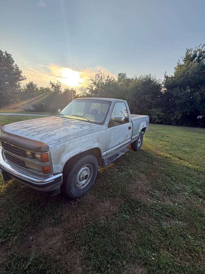 Chevy-1500-1989-silver-2