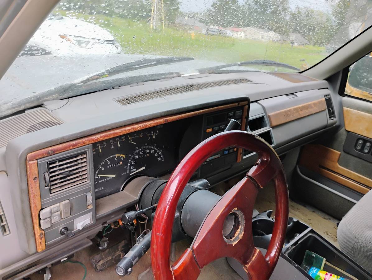 Chevy-1500-wcapt-seats-1992-10