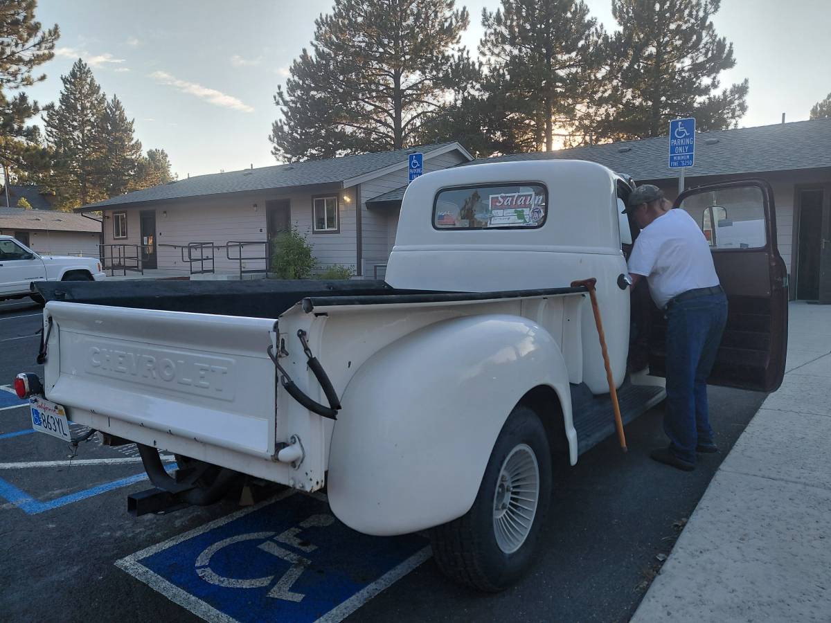 Chevy-1950-white-6