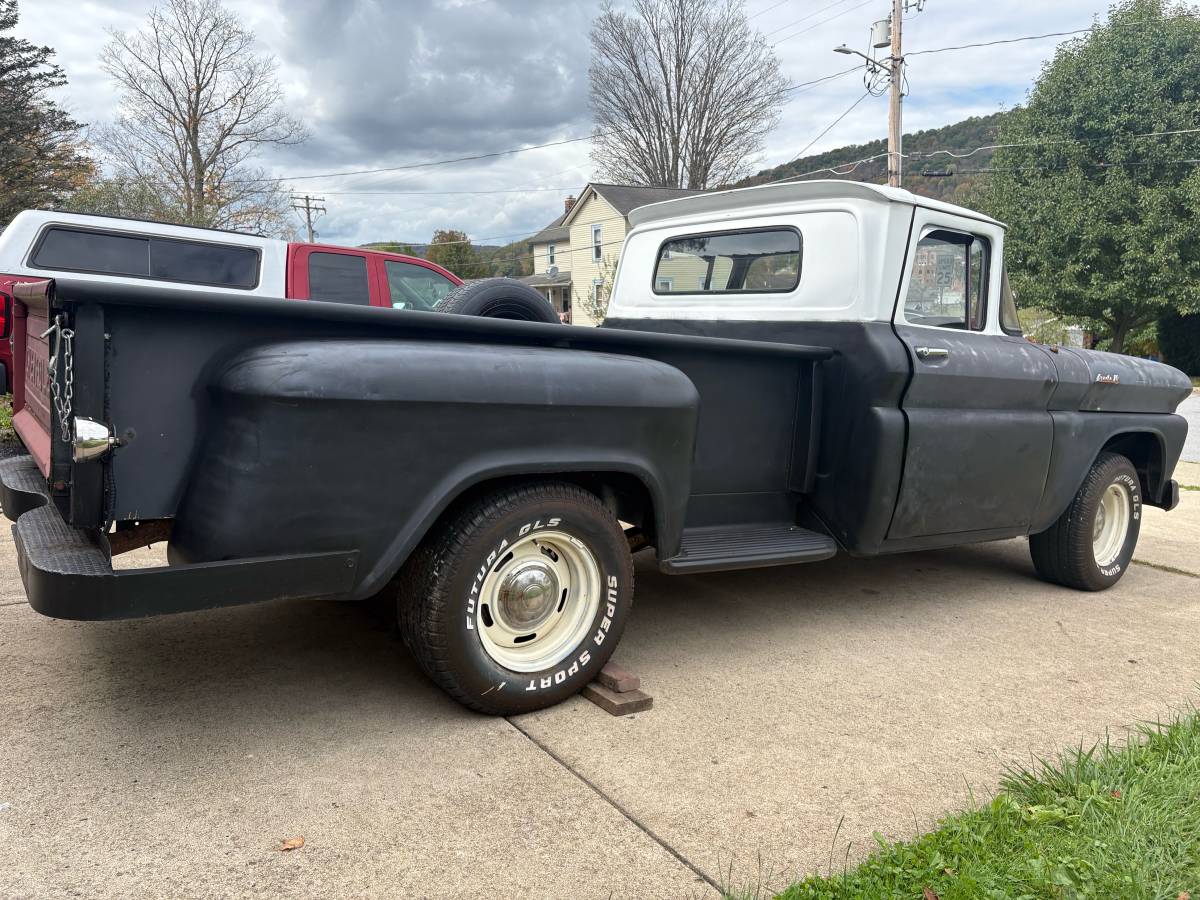 Chevy-1961-grey-1
