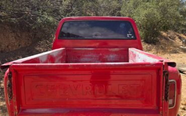 Chevy-1977-red-17