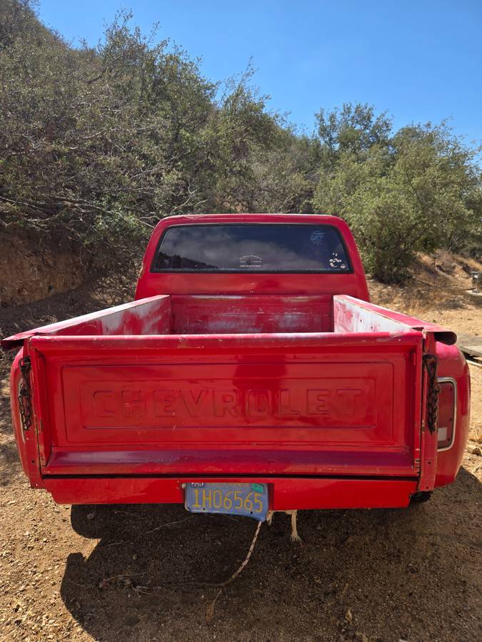 Chevy-1977-red-17