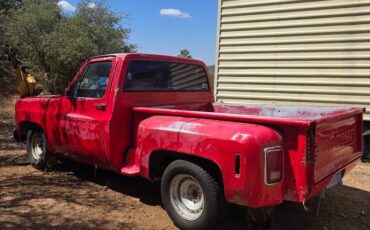 Chevy-1977-red