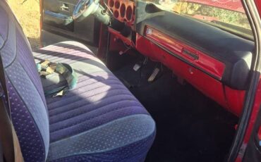 Chevy-1977-red-6