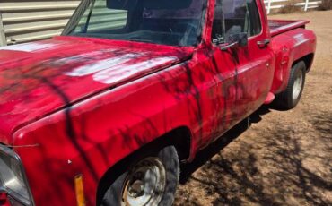 Chevy-1977-red-8