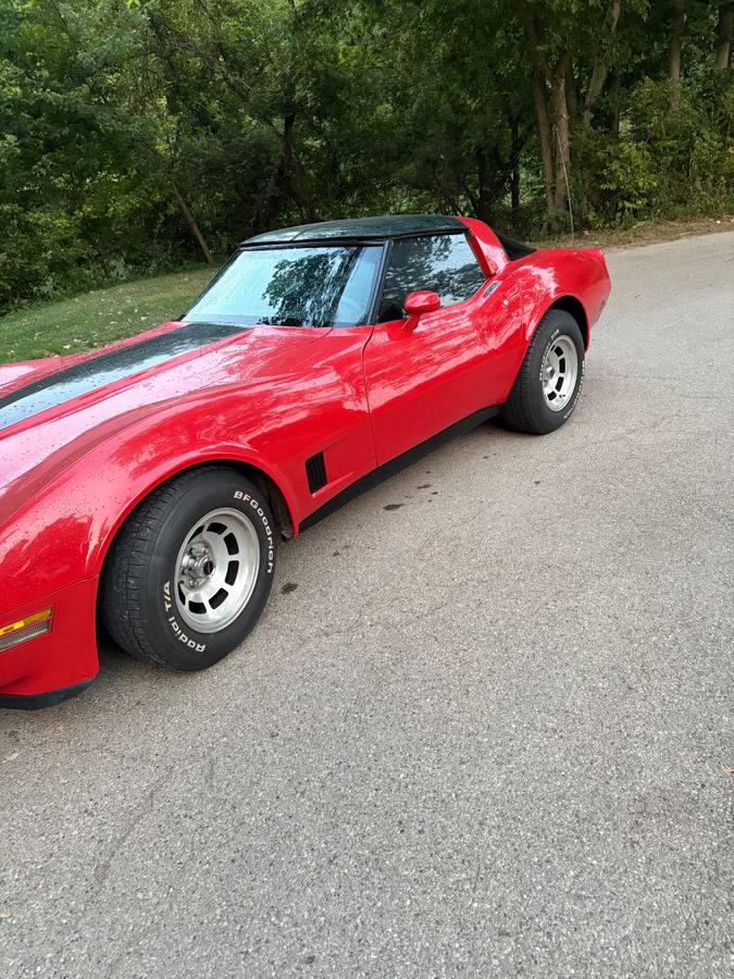 Chevy-1981-red-3