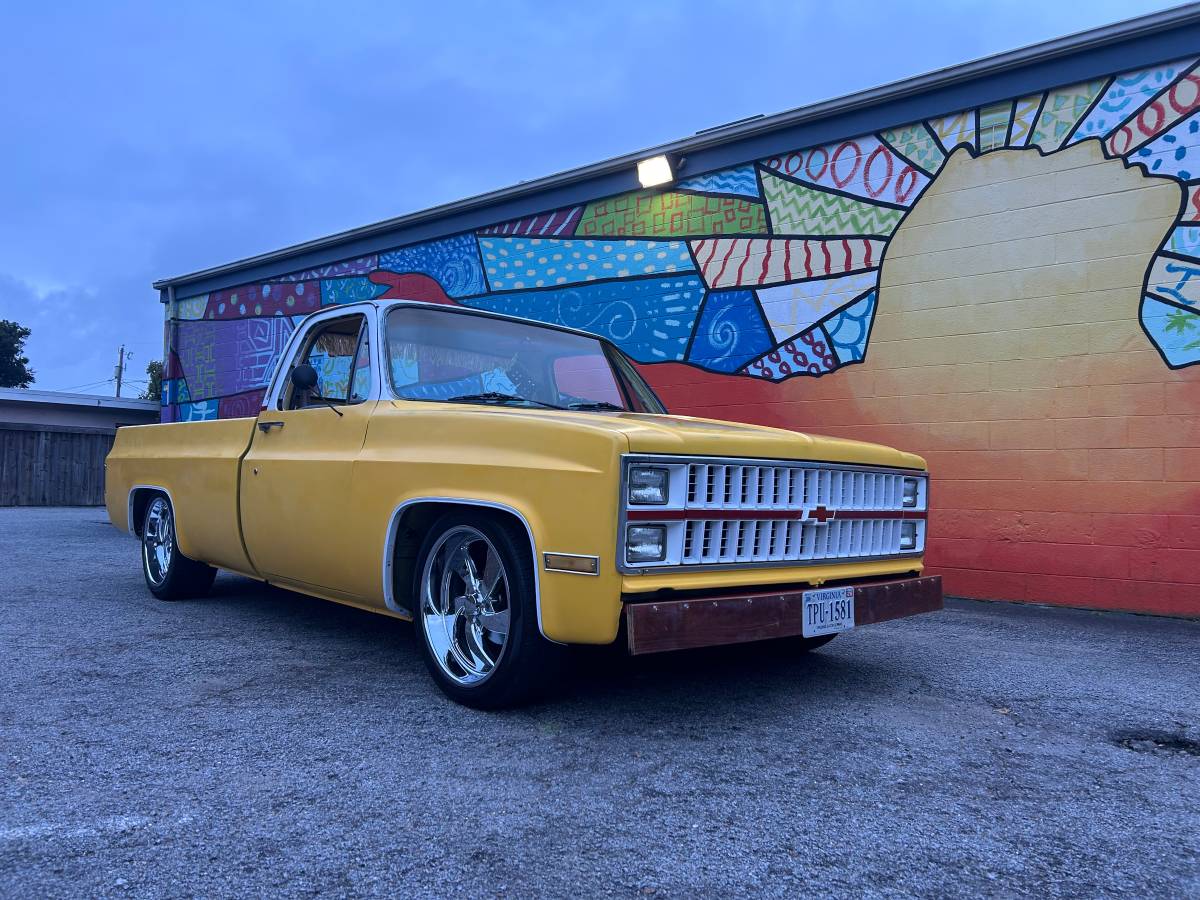 Chevy-1982-yellow-1