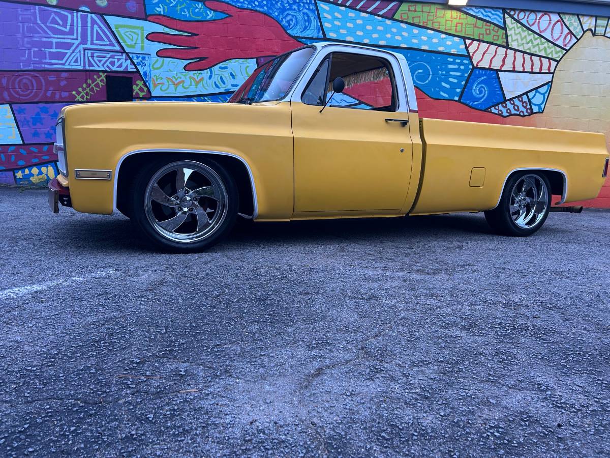 Chevy-1982-yellow-5