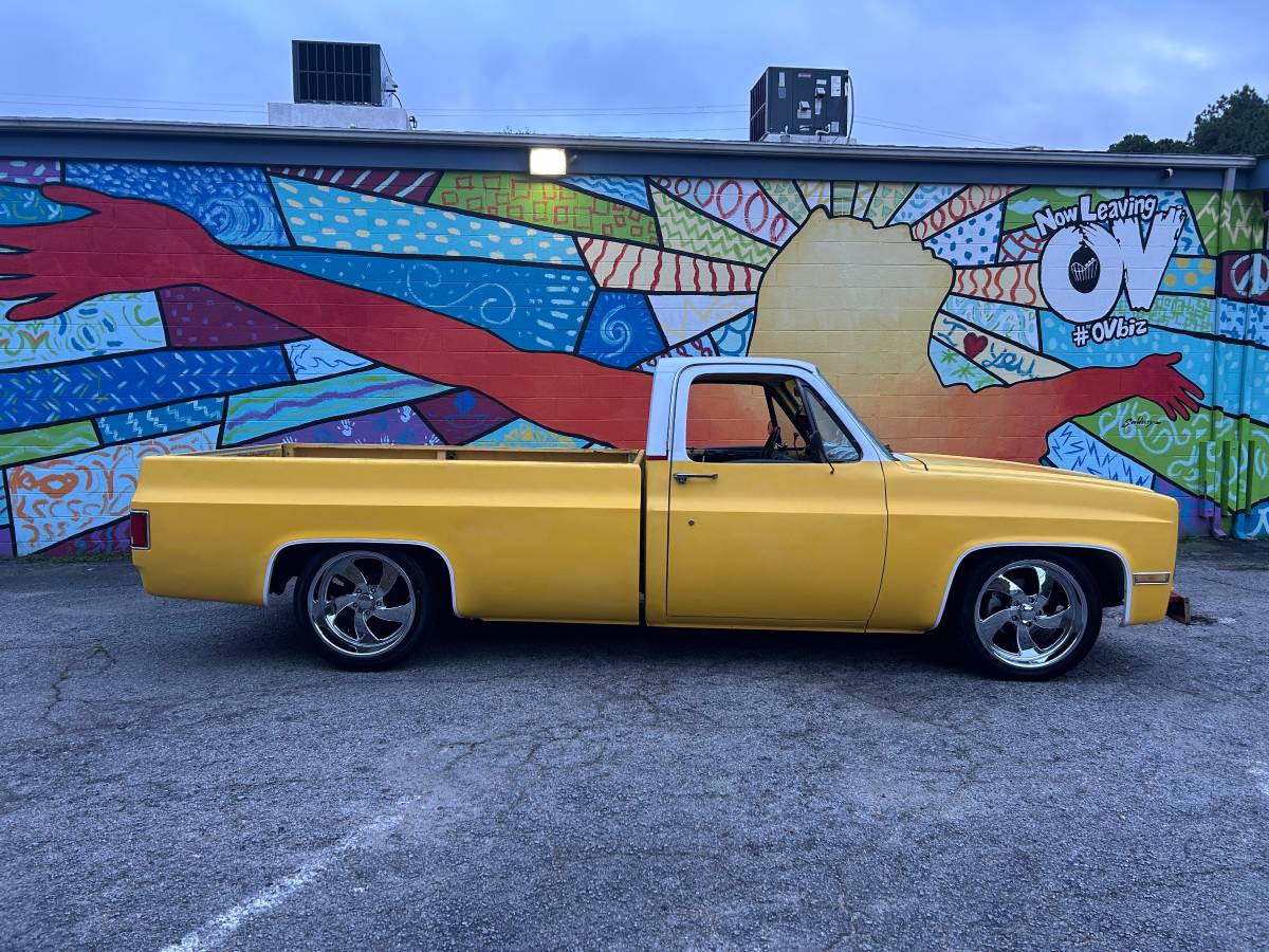 Chevy-1982-yellow