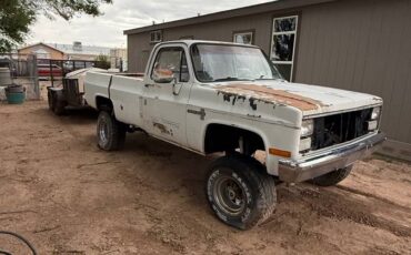 Chevy-1983-white-2