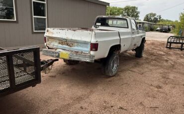 Chevy-1983-white-4