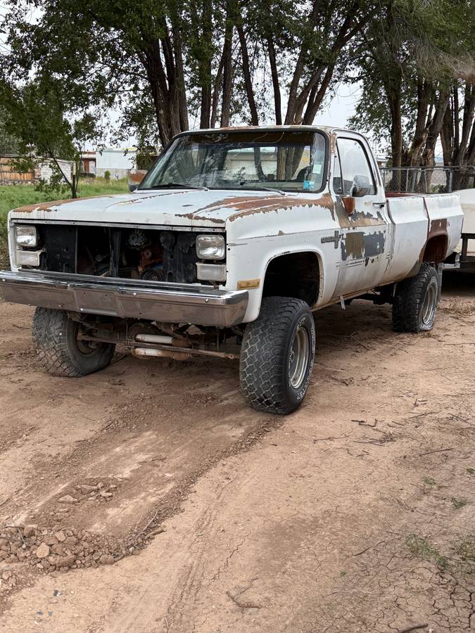 Chevy-1983-white