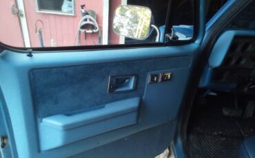 Chevy-1984-blue-3