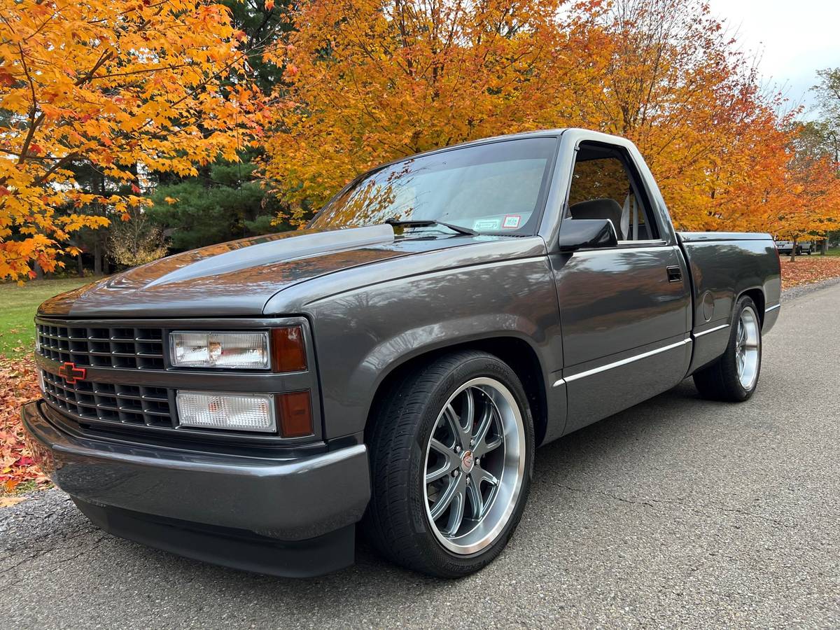 Chevy-1990-silver-17