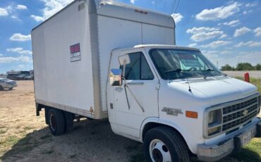 Chevy-1993-white-4