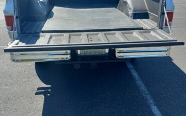Chevy-1ton-pickup-1987-silver-4