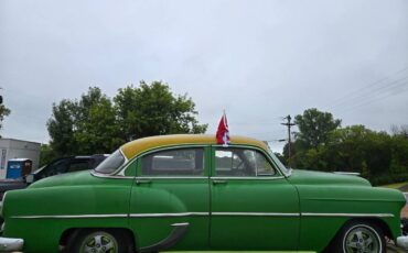 Chevy-210-1953-green-2