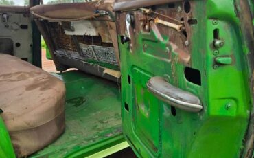Chevy-210-1953-green-8