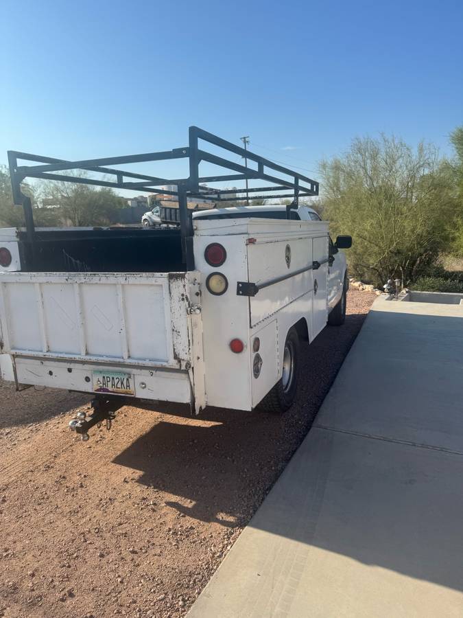Chevy-2500-wt-1989-white-4