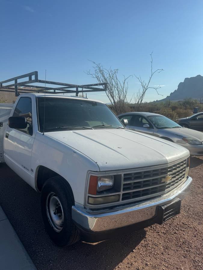 Chevy-2500-wt-1989-white