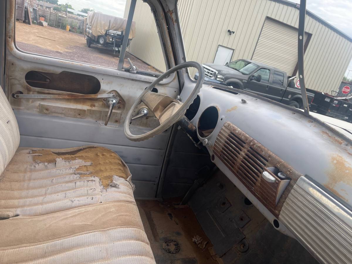 Chevy-3100-1953-grey-10