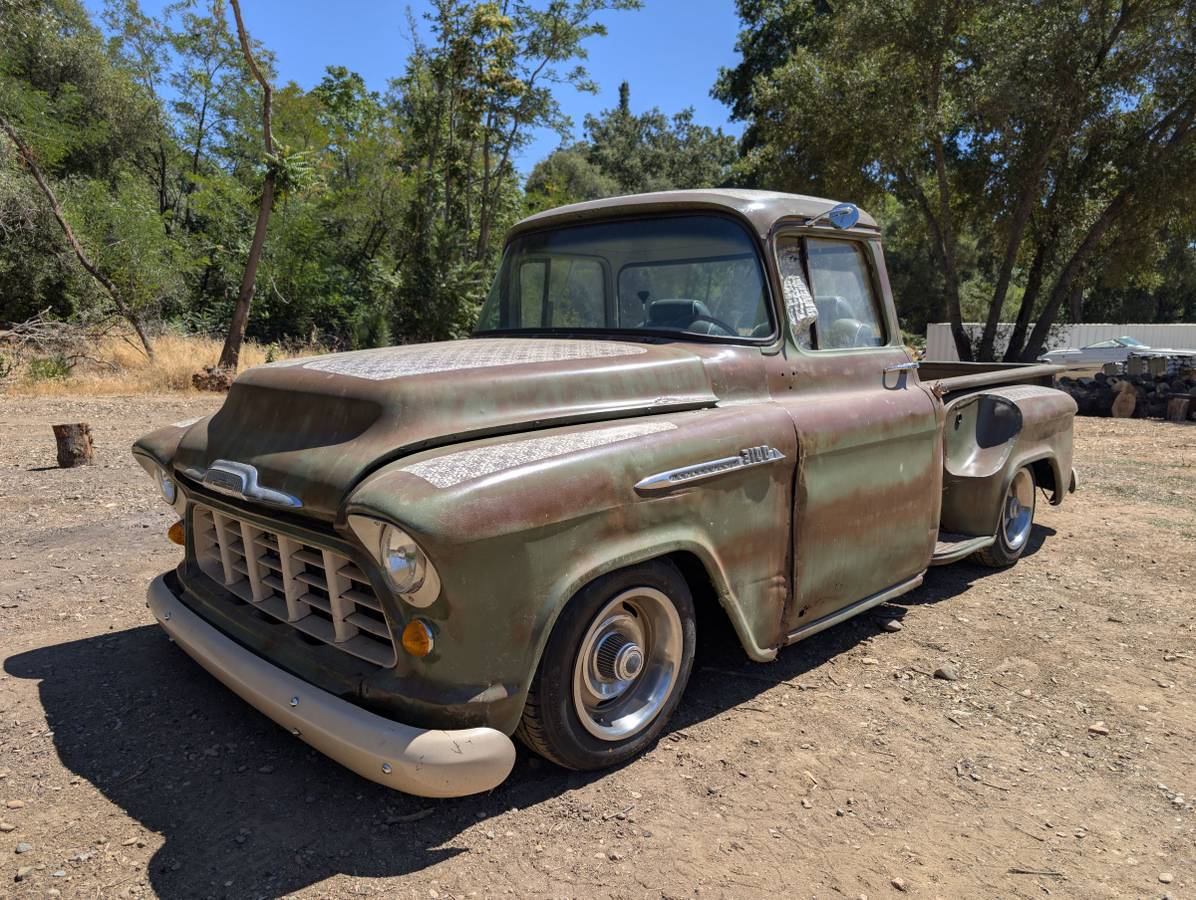Chevy-3100-1956-custom-4