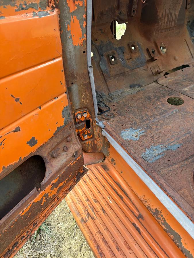 Chevy-3100-pickup-1951-orange-1