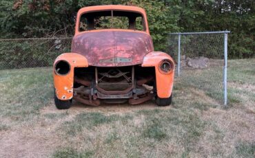 Chevy-3100-pickup-1951-orange-2