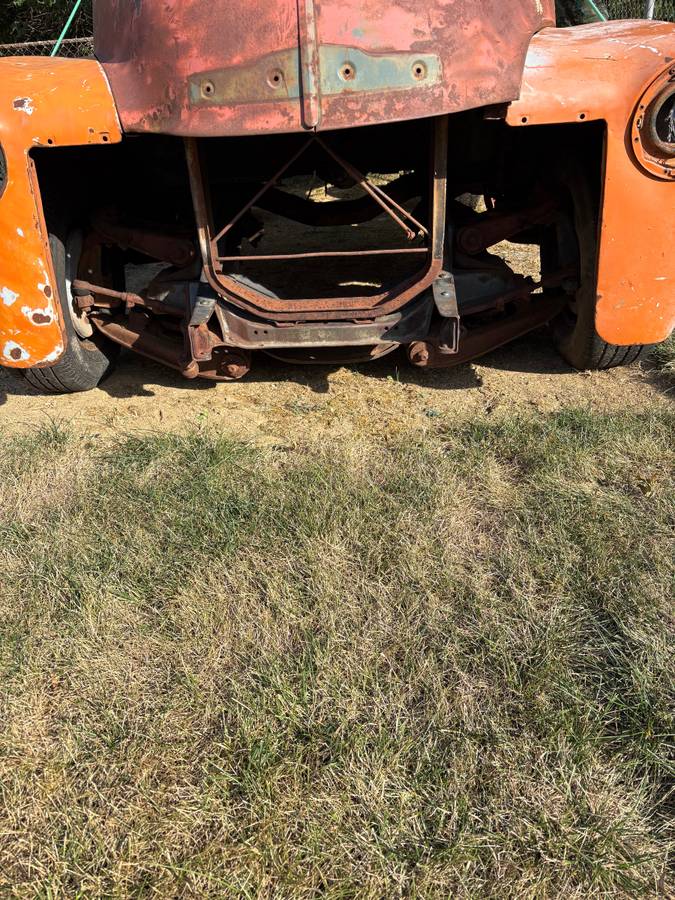 Chevy-3100-pickup-1951-orange-3