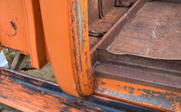 Chevy-3100-pickup-1951-orange-6