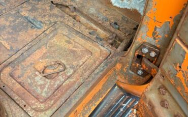 Chevy-3100-pickup-1951-orange-7