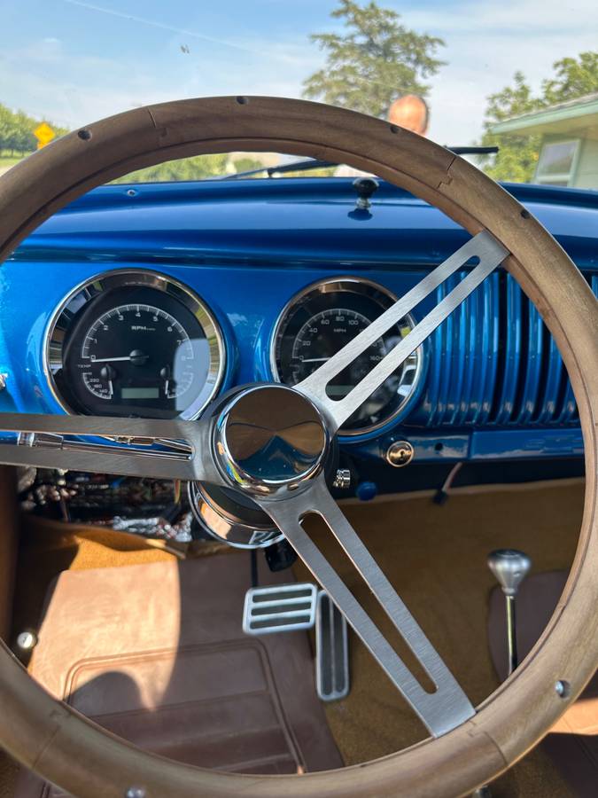 Chevy-3100-pickup-5-window-1954-blue-10