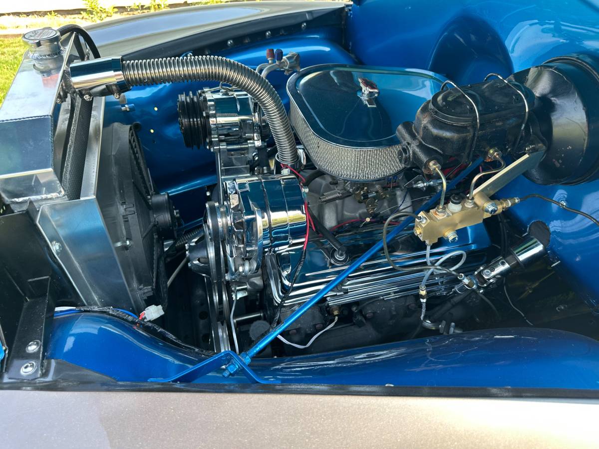Chevy-3100-pickup-5-window-1954-blue-5