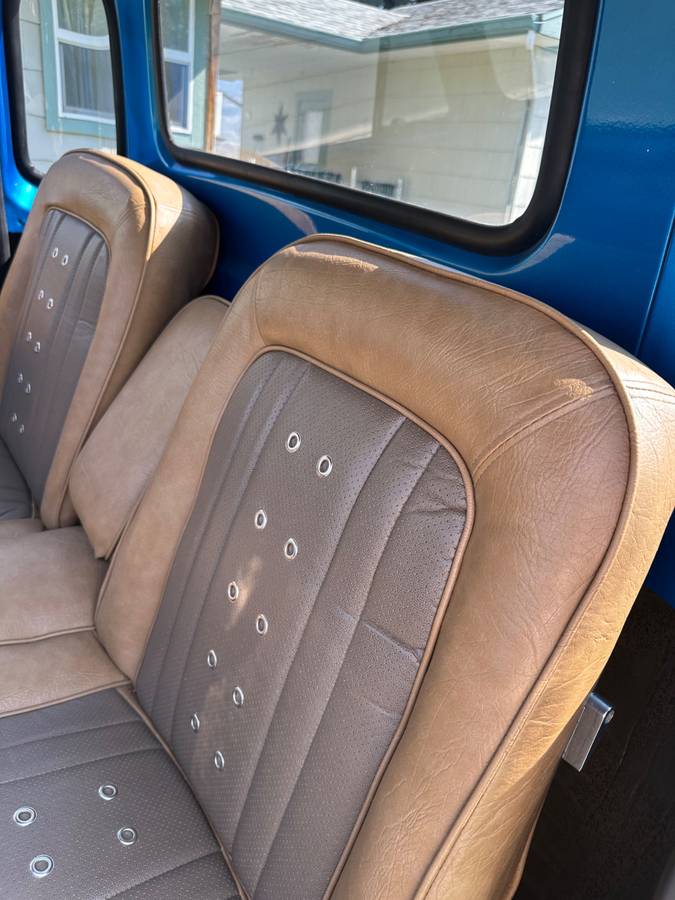 Chevy-3100-pickup-5-window-1954-blue-8