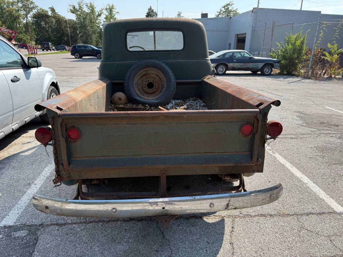 Chevy-3100-truck-1949-green-1