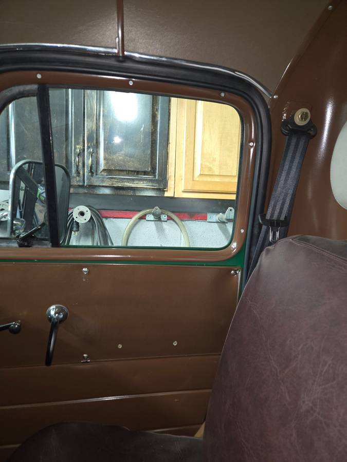 Chevy-3100-truck-1951-green-6