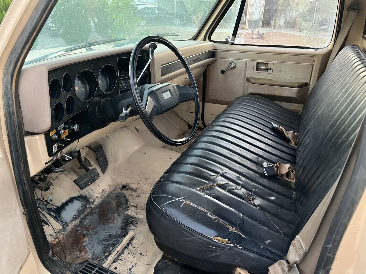 Chevy-3500-1986-14