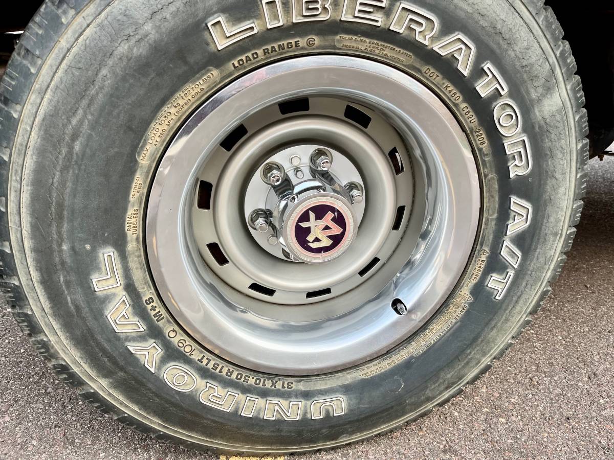 Chevy-4x4-custom-step-side-1979-15