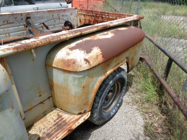 Chevy-apache-1957-1