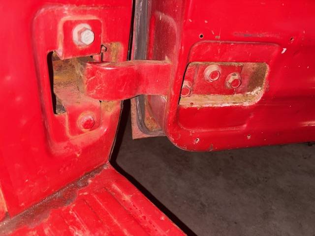 Chevy-apache-1958-red-16