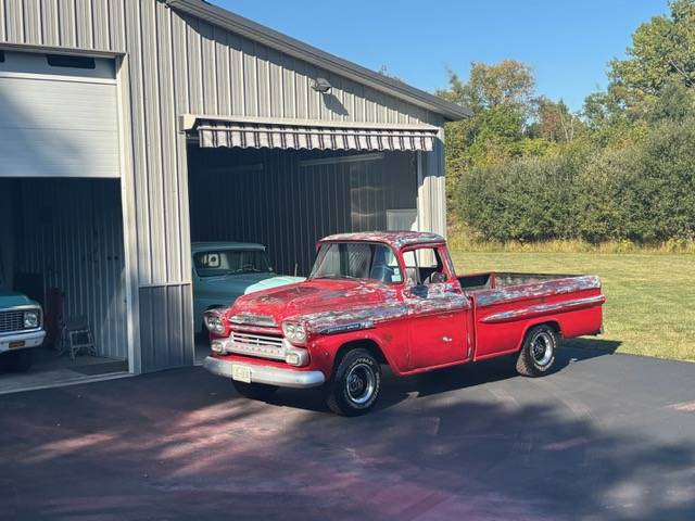 Chevy-apache-1958-red-23