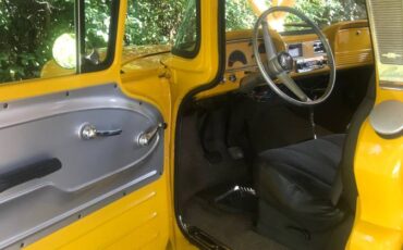 Chevy-apache-1961-yellow-14