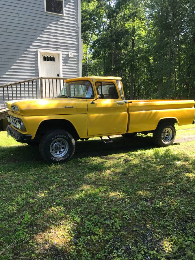 Chevy-apache-1961-yellow-2