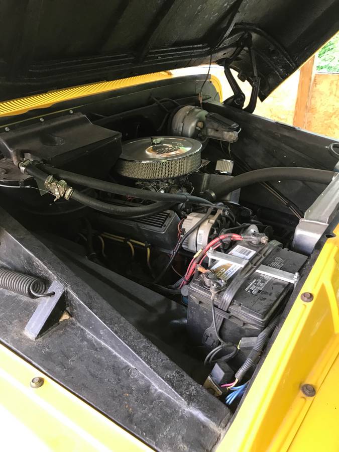 Chevy-apache-1961-yellow-6