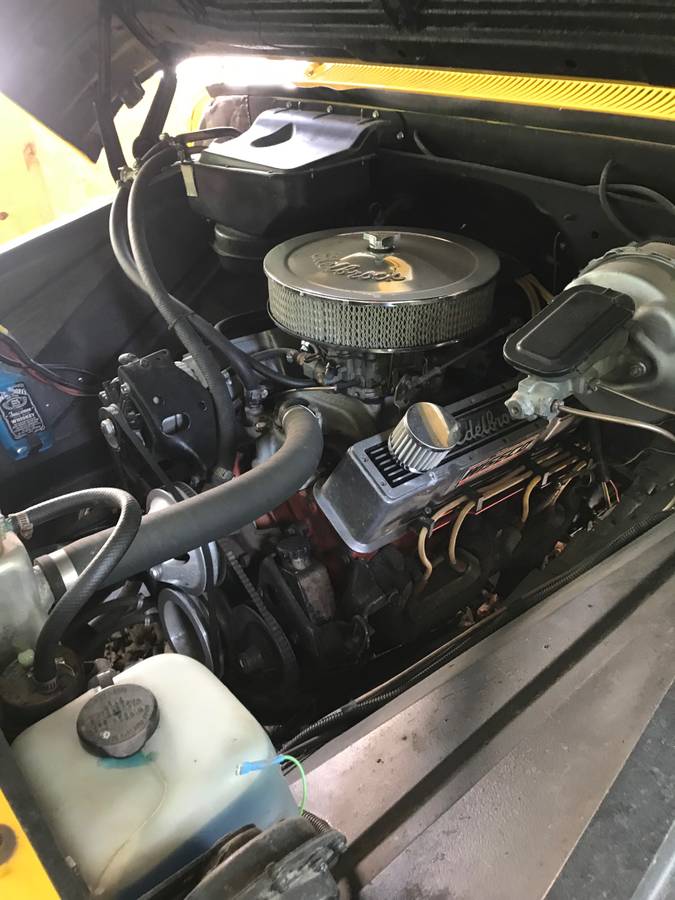 Chevy-apache-1961-yellow-7