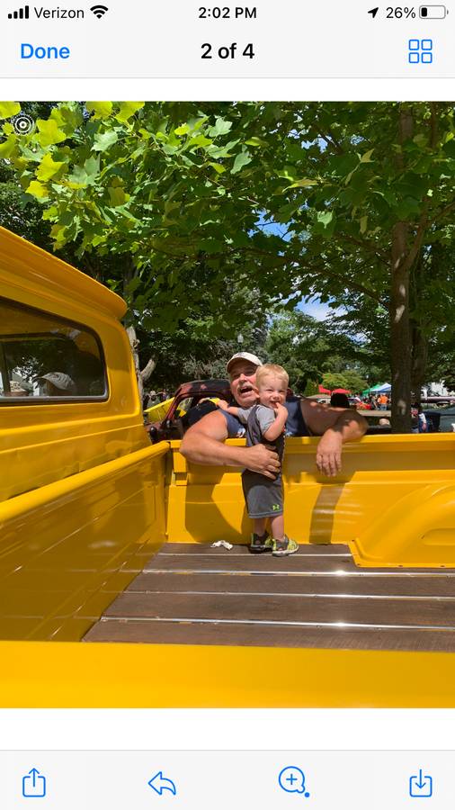 Chevy-apache-1961-yellow-8