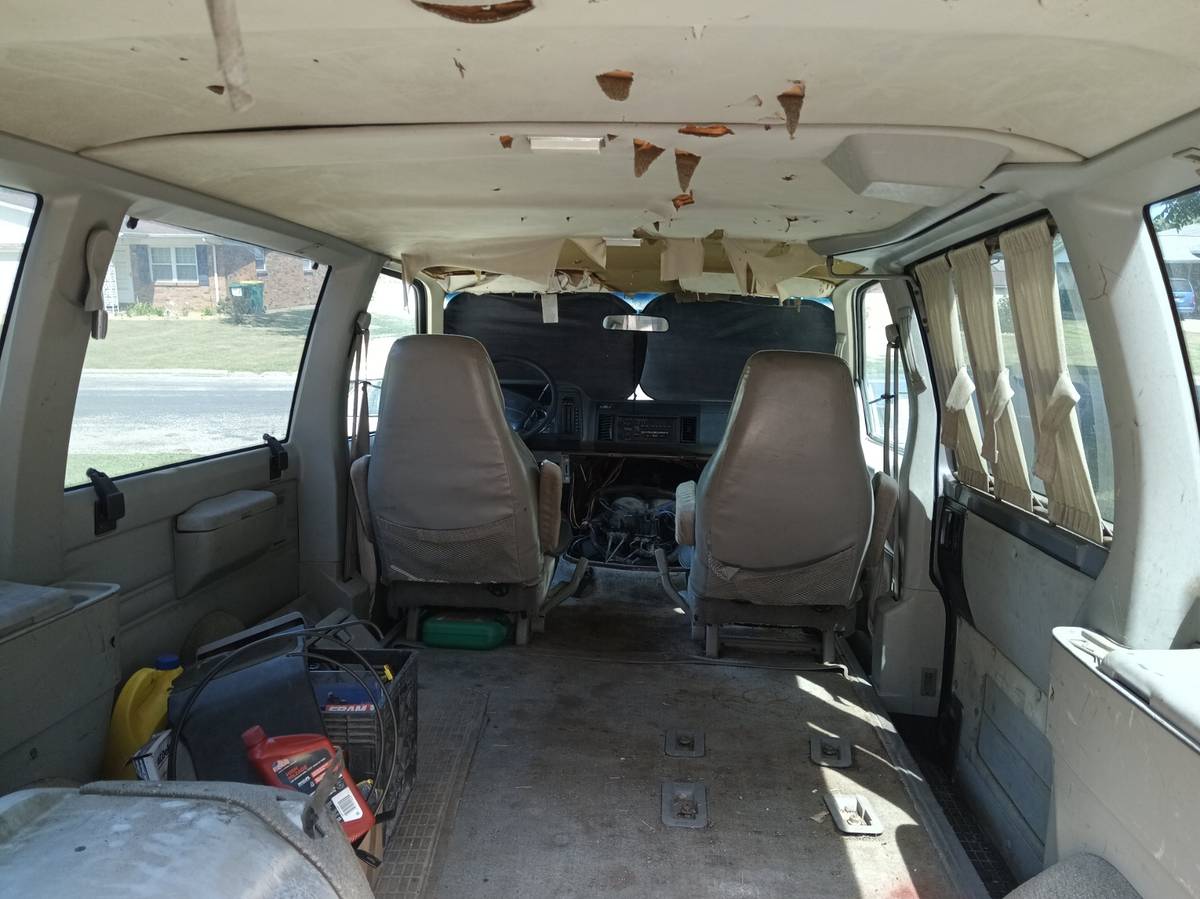 Chevy-astro-cs-van-1995-custom-2
