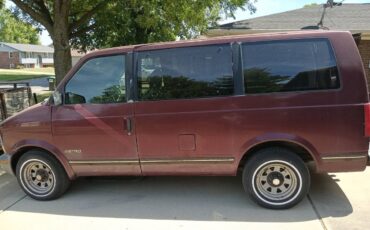 Chevy-astro-cs-van-1995-custom-3